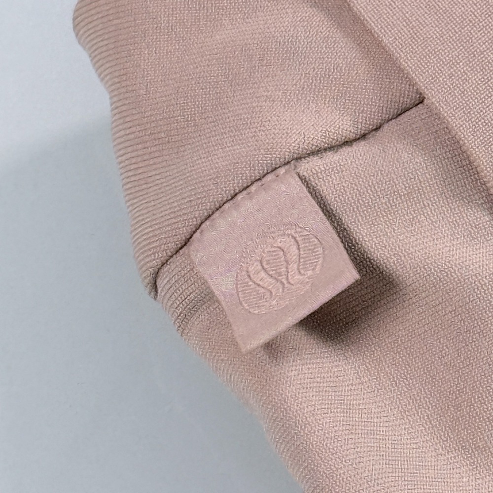 Lululemon Commission Warpstreme Shorts Mens 33x7 Khaki Classic Fit Preppy - Picture 6 of 10